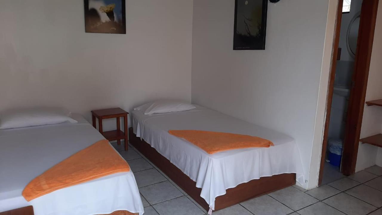 Hostal Tero Real 푸에르토빌라밀 외부 사진