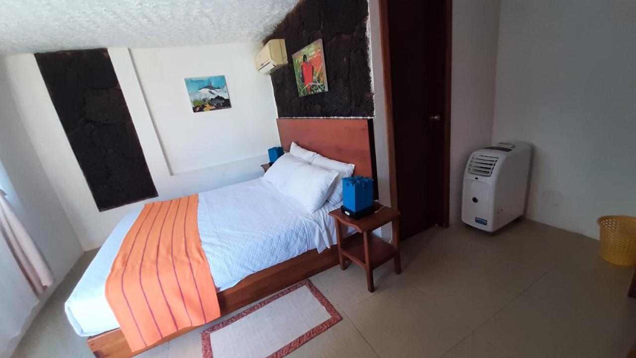 Hostal Tero Real 푸에르토빌라밀 외부 사진